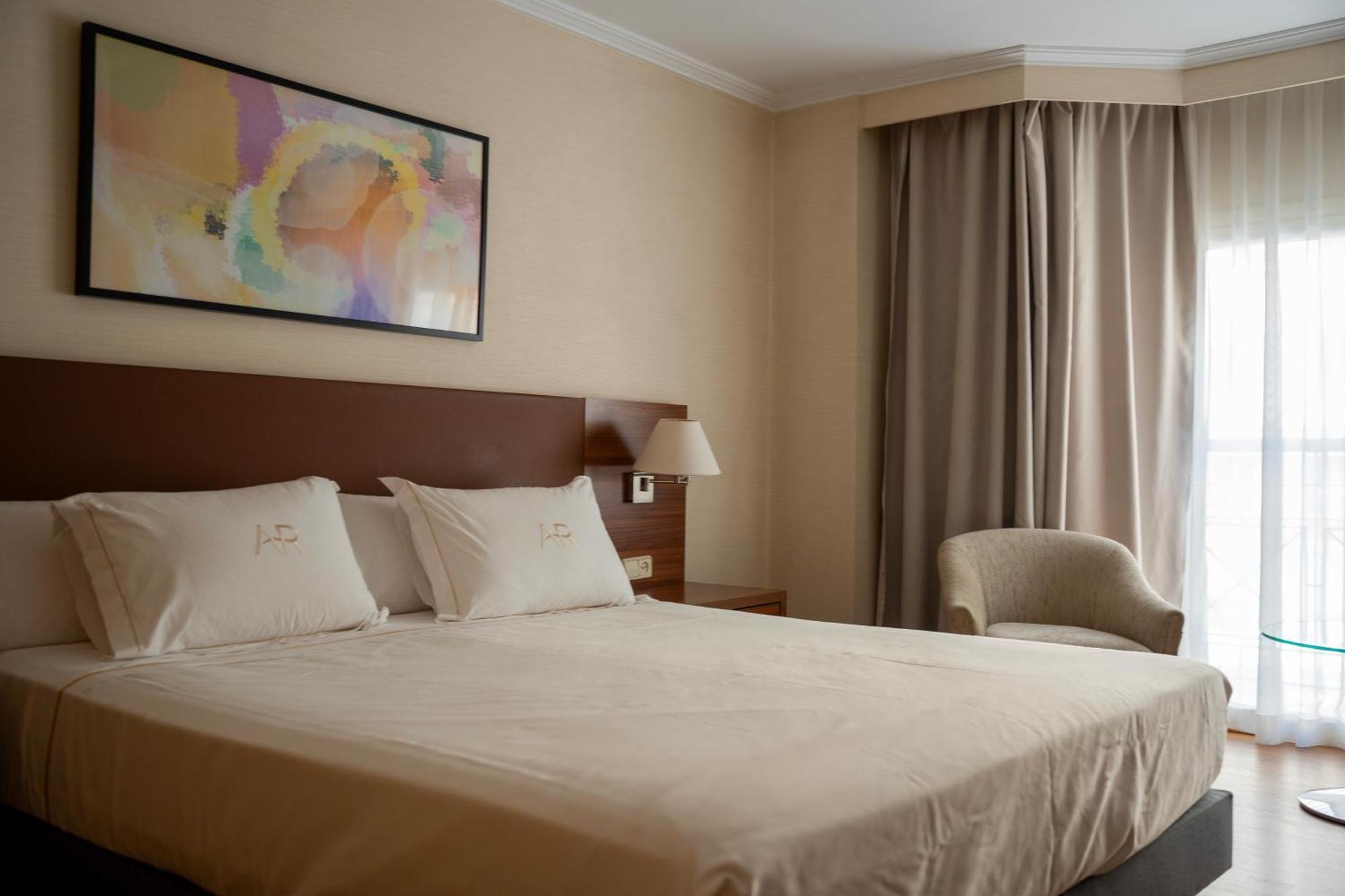 Aparto-Hotel Rosales Madrid Dış mekan fotoğraf