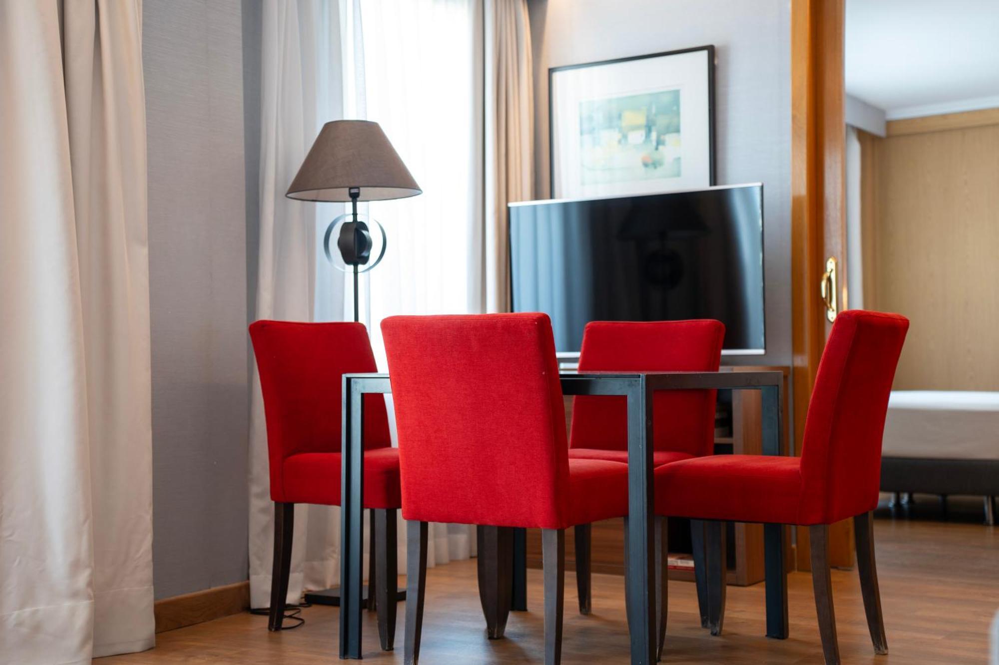 Aparto-Hotel Rosales Madrid Dış mekan fotoğraf