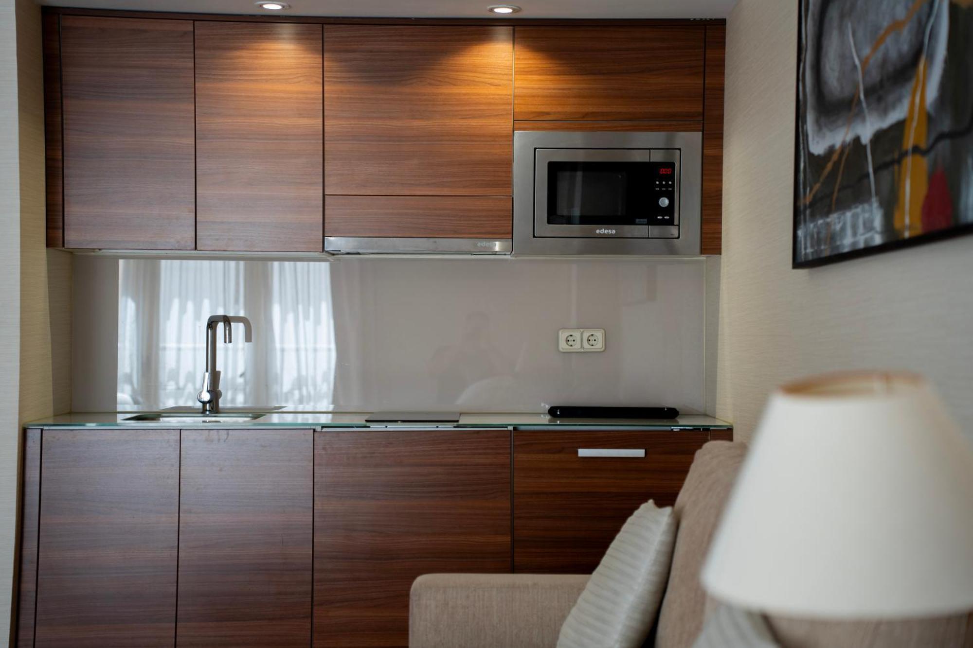 Aparto-Hotel Rosales Madrid Dış mekan fotoğraf