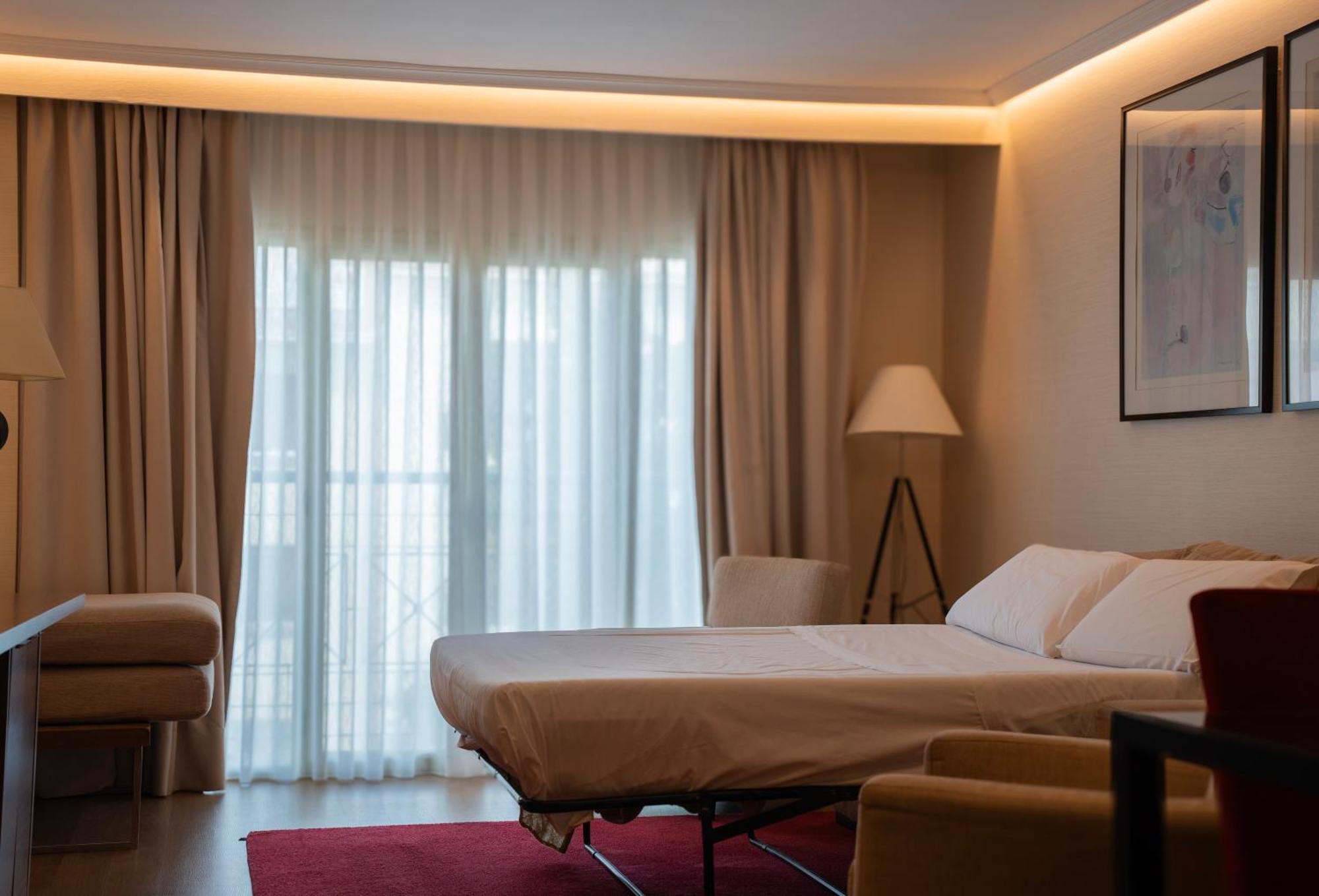 Aparto-Hotel Rosales Madrid Dış mekan fotoğraf