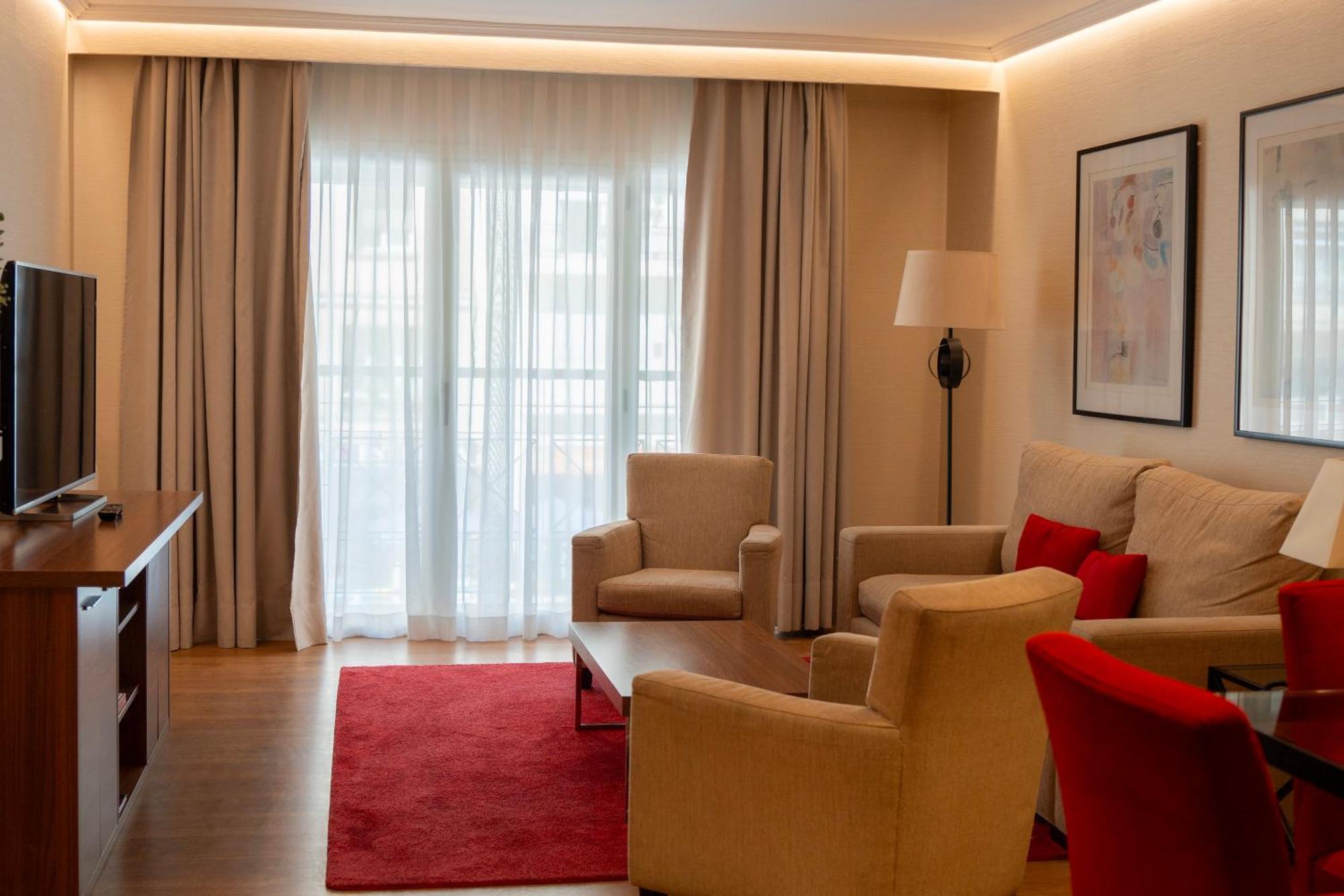Aparto-Hotel Rosales Madrid Dış mekan fotoğraf