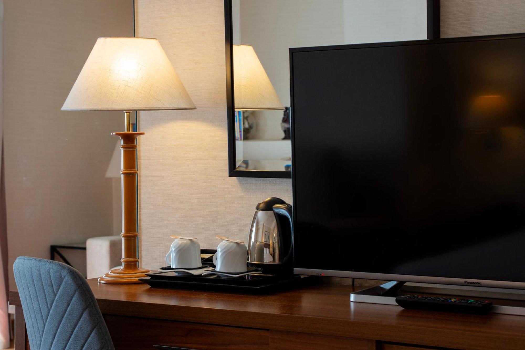 Aparto-Hotel Rosales Madrid Dış mekan fotoğraf