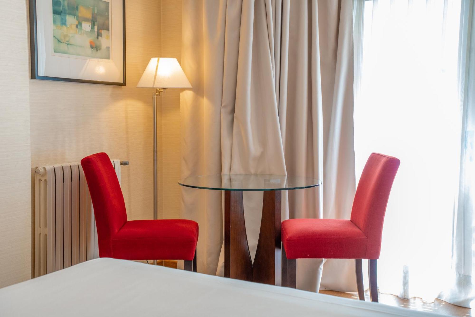 Aparto-Hotel Rosales Madrid Dış mekan fotoğraf