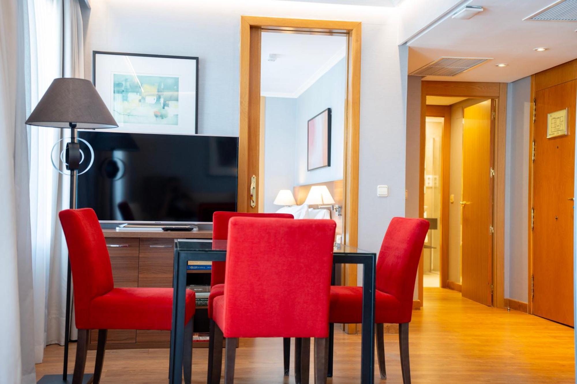 Aparto-Hotel Rosales Madrid Dış mekan fotoğraf