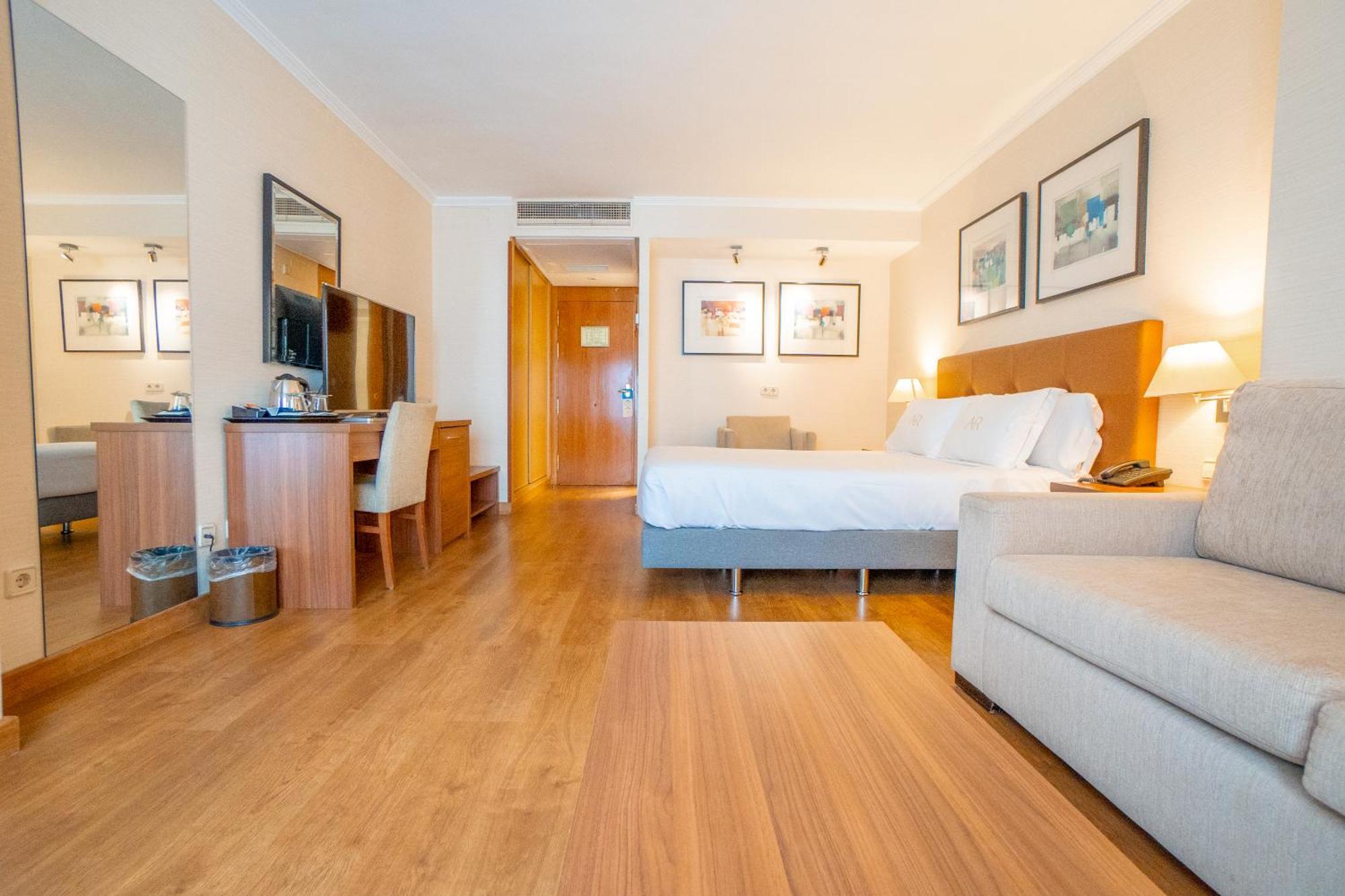 Aparto-Hotel Rosales Madrid Dış mekan fotoğraf