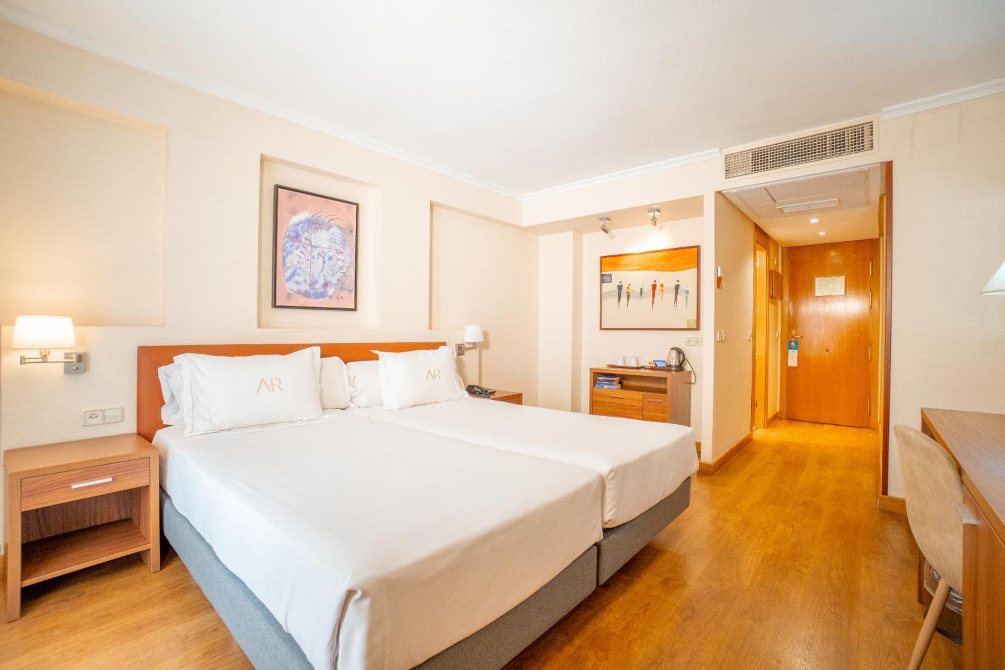 Aparto-Hotel Rosales Madrid Dış mekan fotoğraf